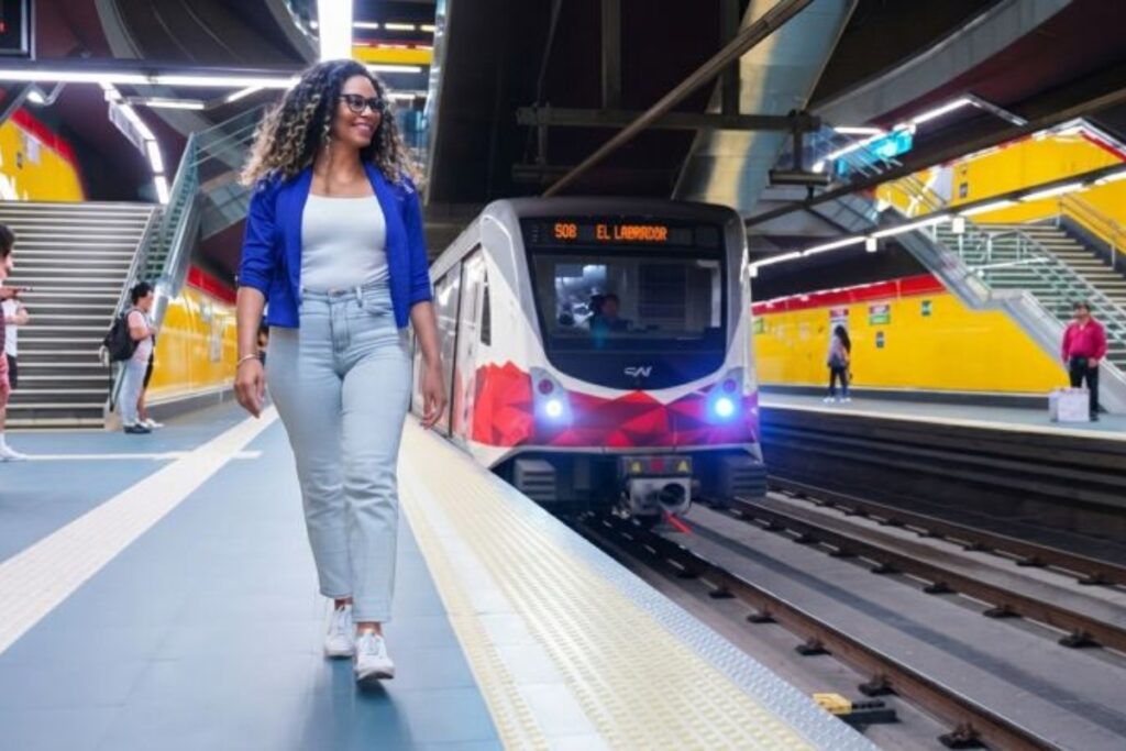 Metro de Quito recibe una calificación de 9,9 sobre 10 de la ciudadanía