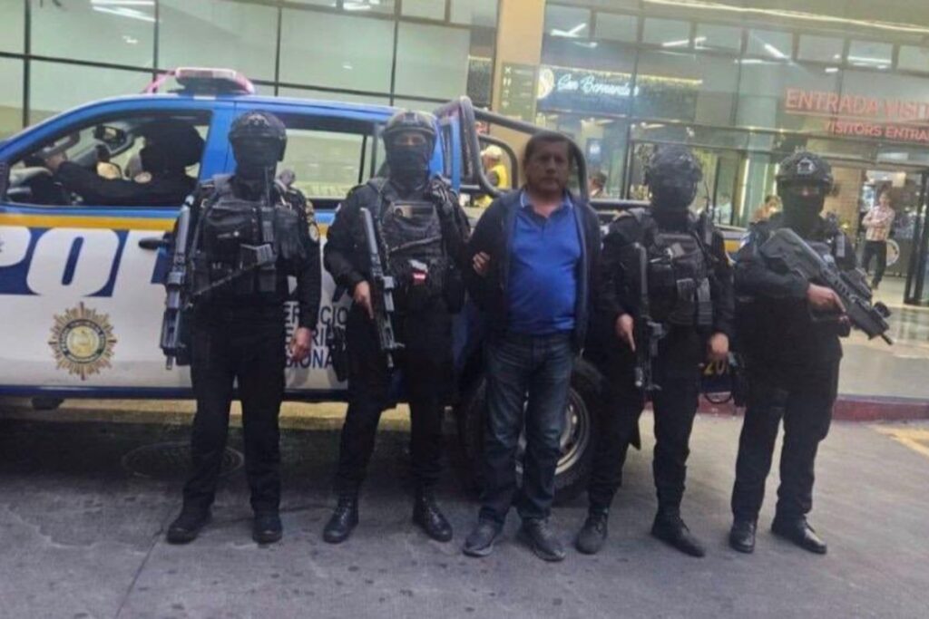 Tres hombres con difusión roja de Interpol y buscados por EE.UU. fueron detenidos