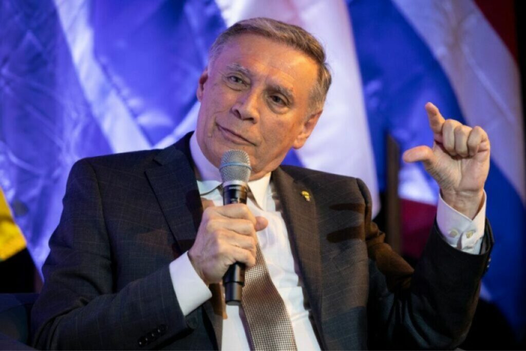 Jamil Mahuad lleva a la CIDH su condena por peculado y denuncia persecución política