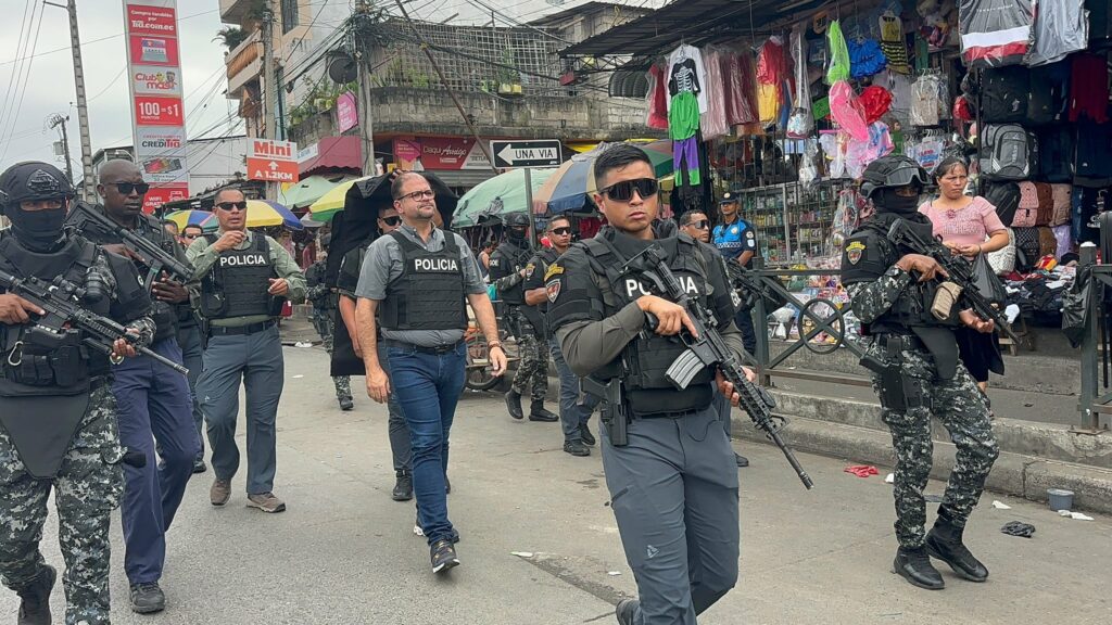 Entrada de la 8, en Guayaquil, fue intervenida por la Policía