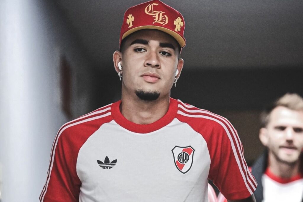 Kendry Páez durante su etapa como jugador de River Plate.