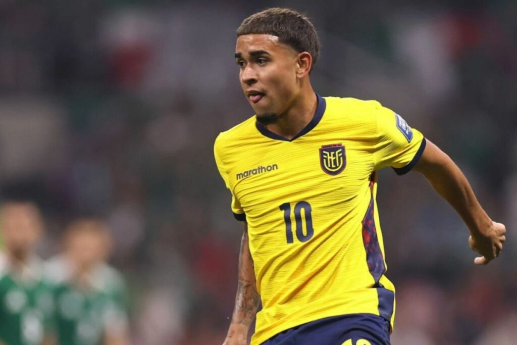Kendry Páez durante el Mundial de 2026, al que lo convocó Sebastián Beccacece con la Selección de Ecuador.