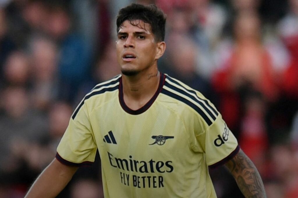 PIERO HINCAPIÉ, REAL BETIS, ARSENAL