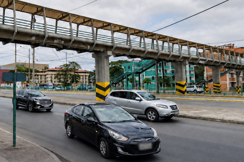 Avenida 25 de julio, al sur de Guayaquil.