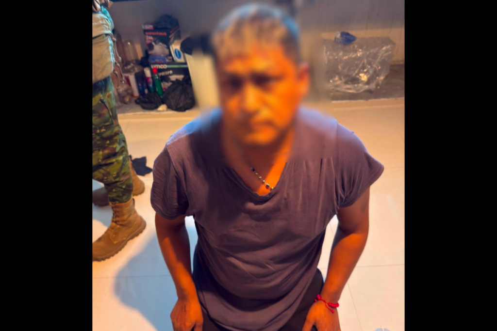 Dictan prisión preventiva para alias “Walter”, presunto cabecilla de Los Lobos. Foto: Ministerio de Defensa