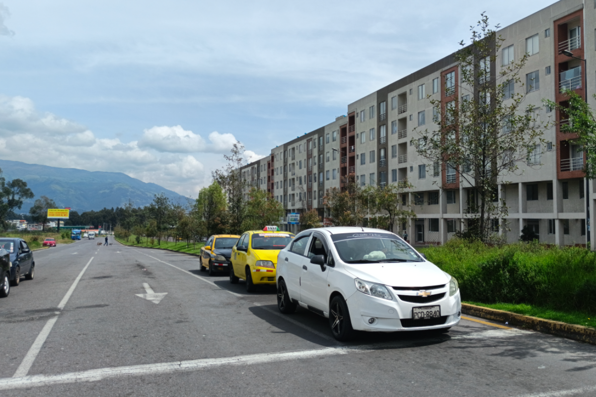 Inicia la rehabilitación de la av. Quitumbe Ñan en el sur de Quito
