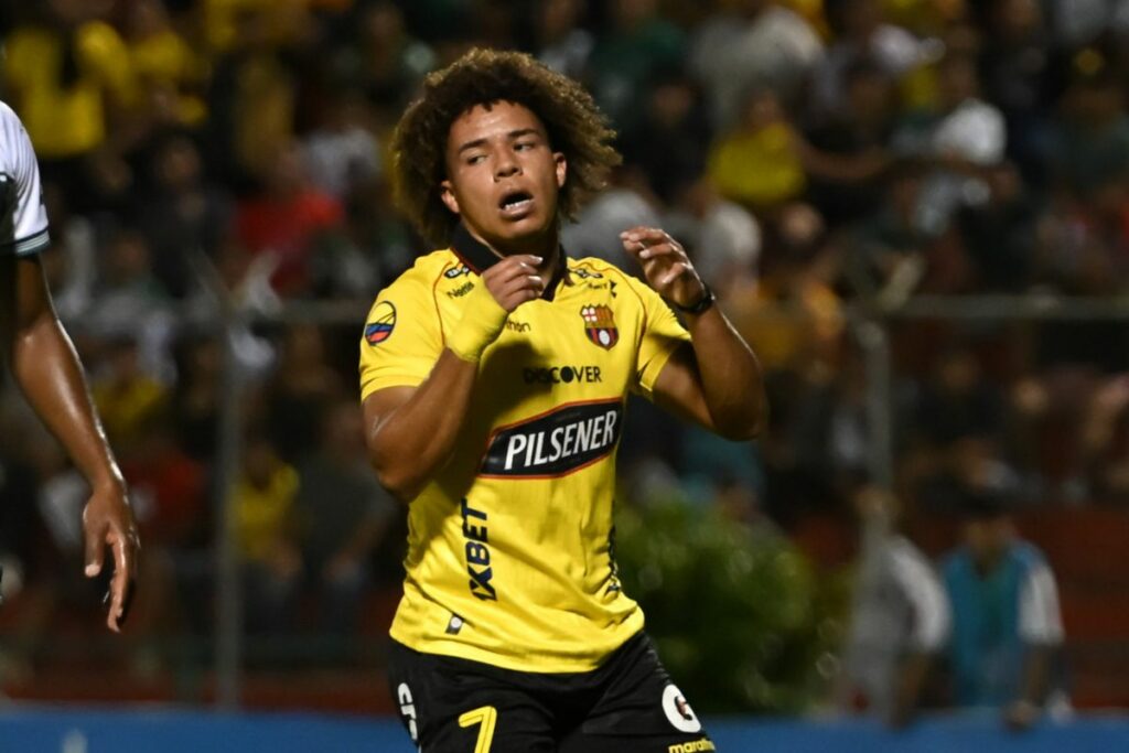 Barcelona SC perdió el partido 3-0 por decisión de la FEF.