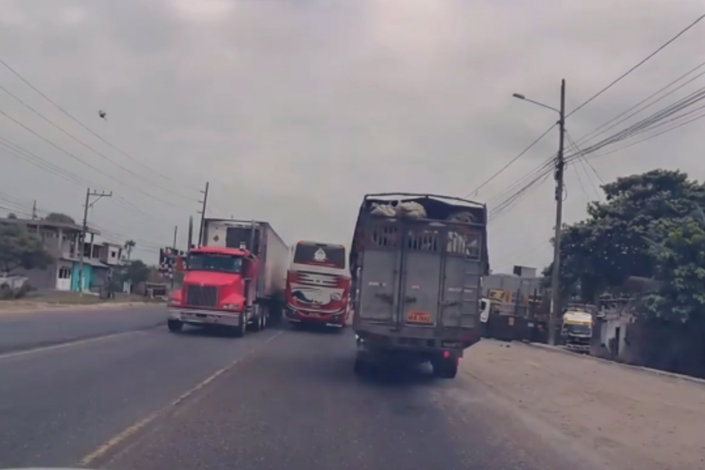 Autoridades exigieron sanciones a la ANT para la operadora y el chofer del bus interprovincial en Los Ríos.