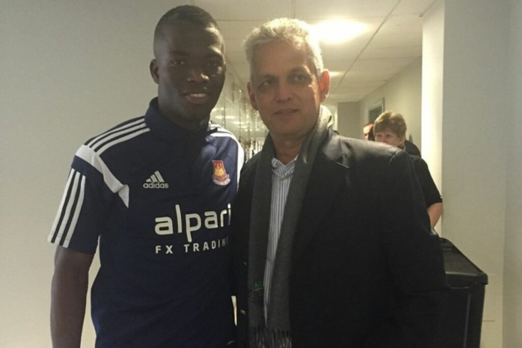 Enner Valencia (izq.) junto a Reynaldo Rueda en 2015.