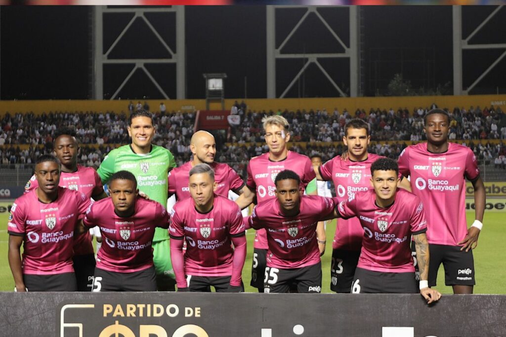 Equipo de Independiente del Valle en un partido previo al de Copa Libertadores frente a Deportes Tolima.