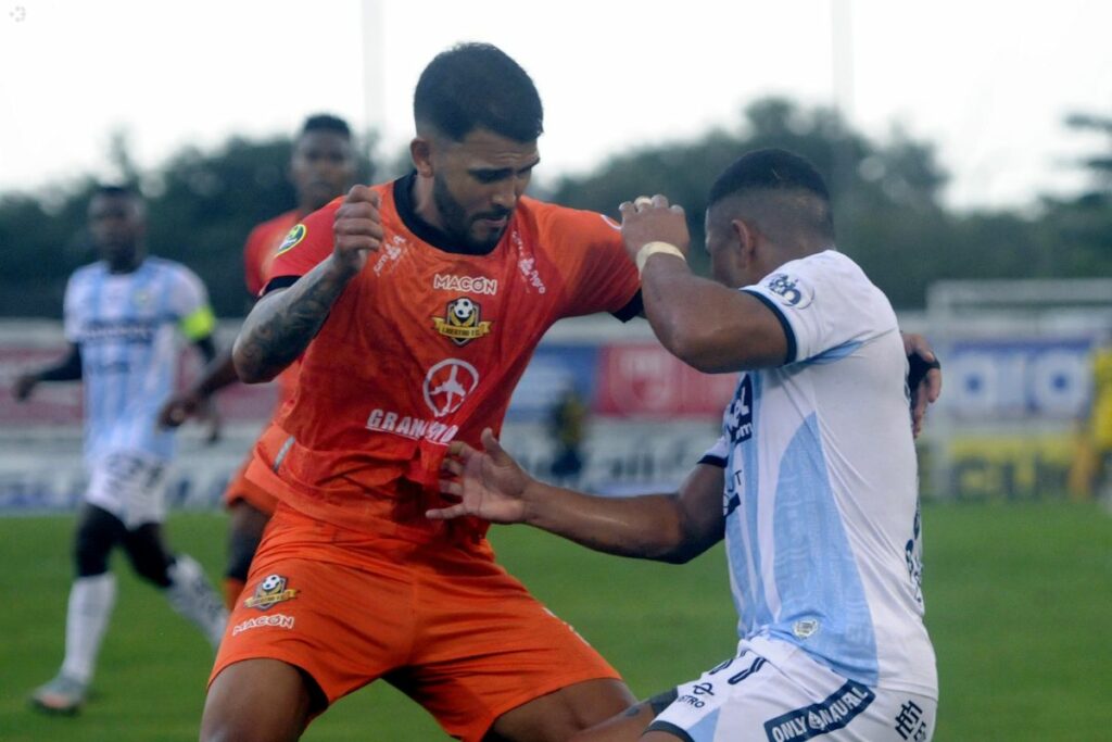 Libertad FC dejó escapar los tres puntos de su bolsillo.