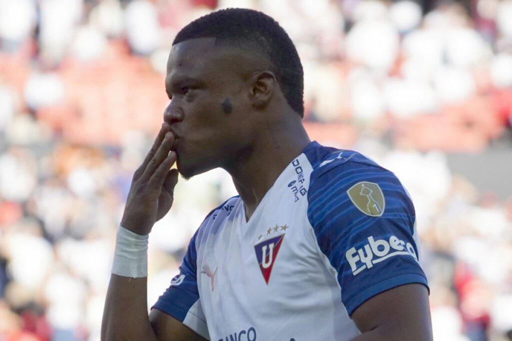 Yerlin Quiñónez, Liga de Quito, Copa Libertadores