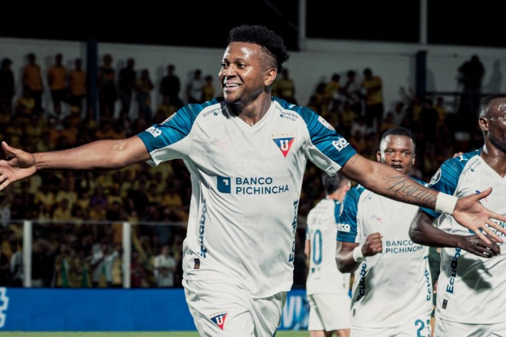 Michael Estrada celebra el empate de Liga de Quito frente a Mirassol en la Copa Libertadores.