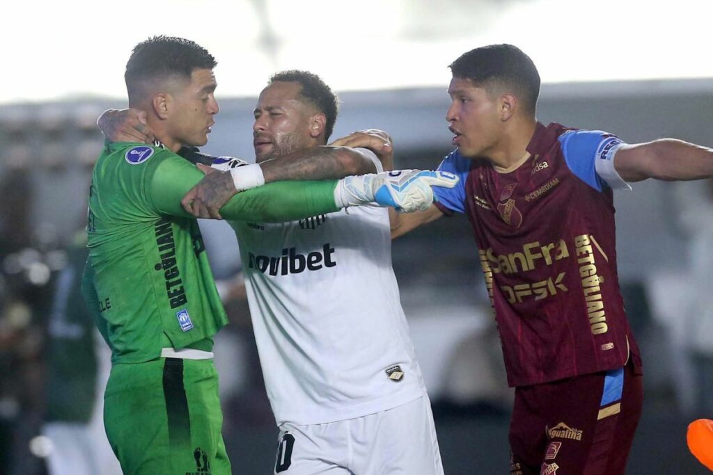 Macará y Santos se volverán a enfrentar el 20 de agosto en Ambato.