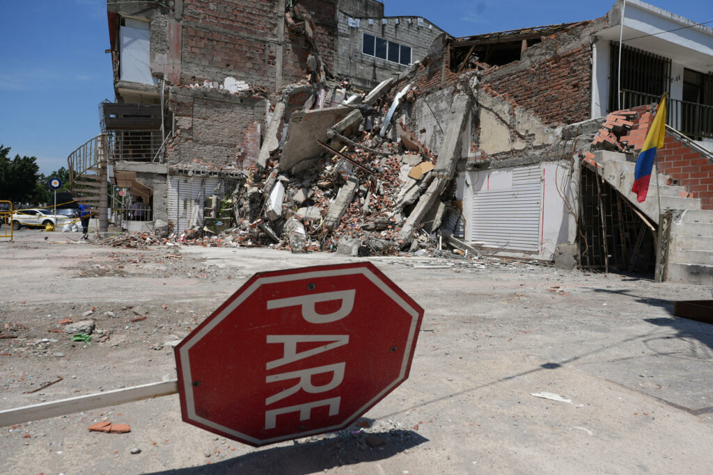 El Gobierno colombiano activó el 'Fondo Milagro' liderado por Jaime Uribe para la reconstrucción tras el terremoto en Colombia.