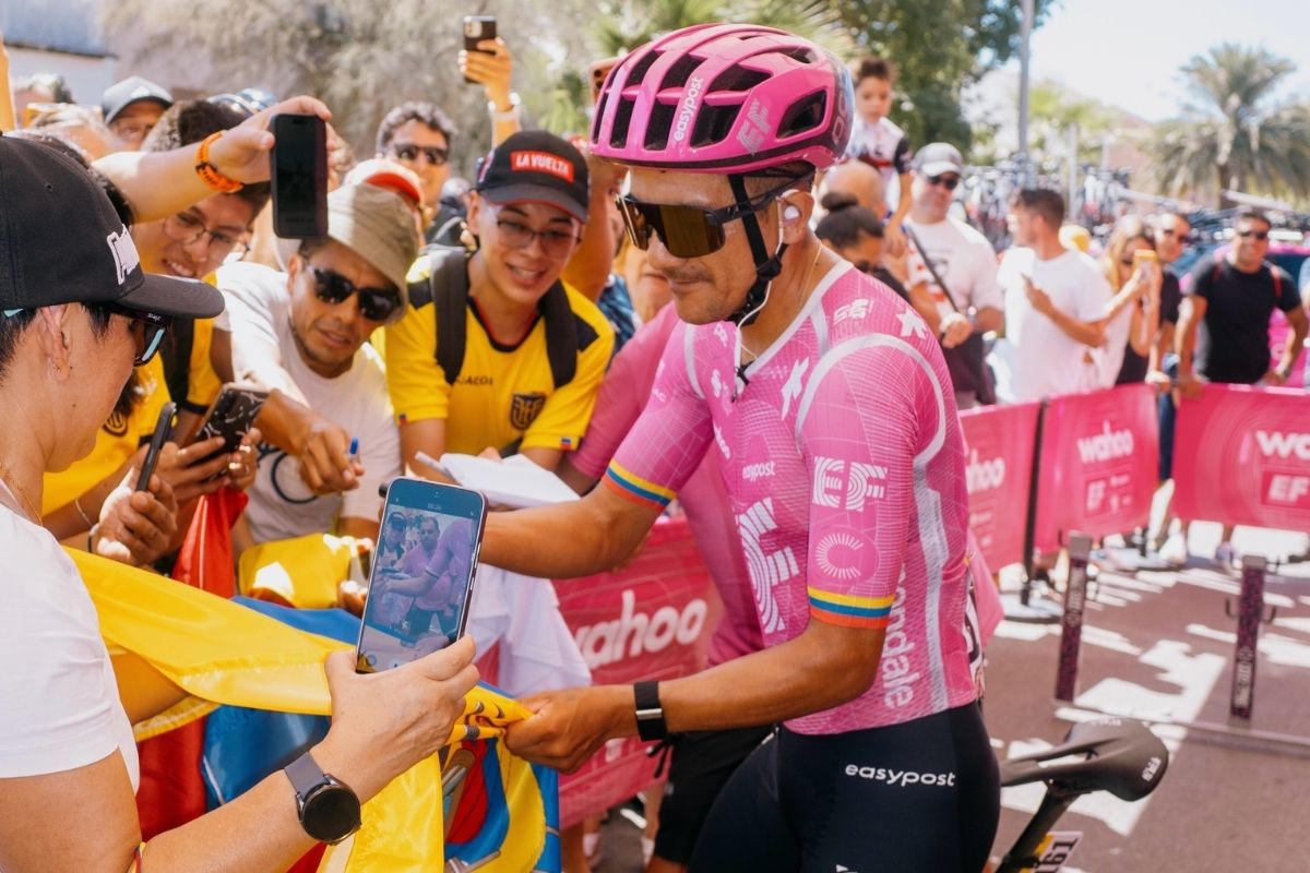 Richard Carapaz se mantiene quinto en la Vuelta a España y liderará el Mundial de Ciclismo