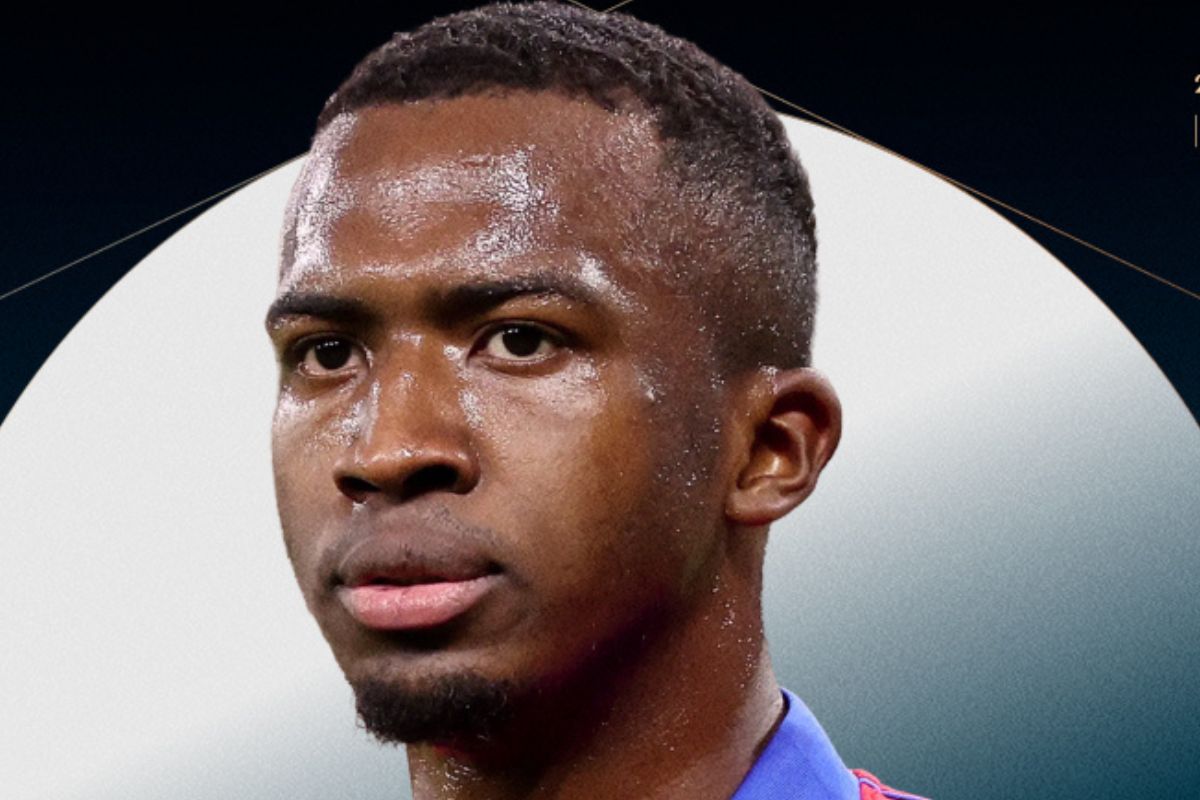 Willian Pacho y sus opciones de ganar el Balón de Oro 2026