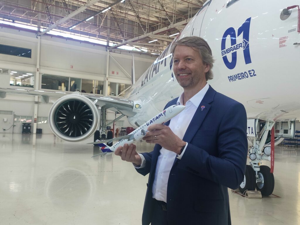 Jerome Cadier, CEO de Latam Airlines Brasil, en la presentación del Primer Embraer E 195-E2 para la aerolínea.