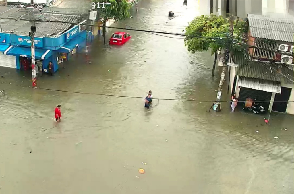 Lluvias en Guayaquil dejan inundaciones, caída de árboles y cierres viales - El Comercio