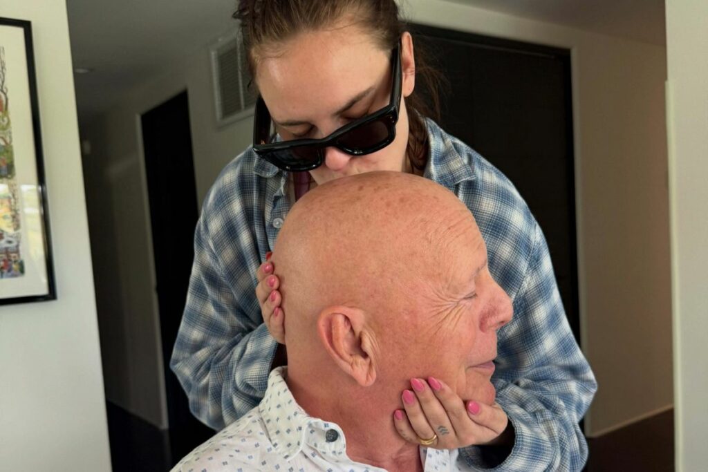 Foto compartida por Tallulah Willis junto a Bruce.